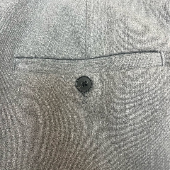 Banana Republic Avery 12 ankle slacks pants. Medium Heather gray color. - Picture 10 of 11